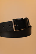 Cinturon de piel negro con hebilla de arco - 1-vista