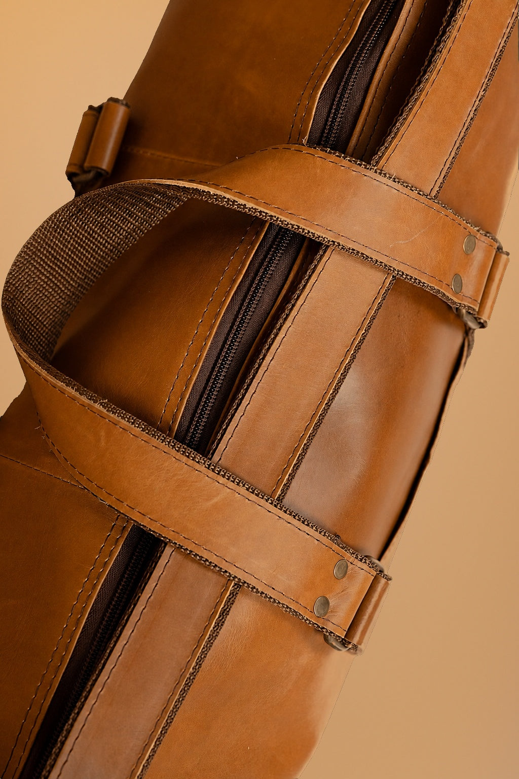LOUNGE Bolsa de mano de piel cognac - 2-detalle