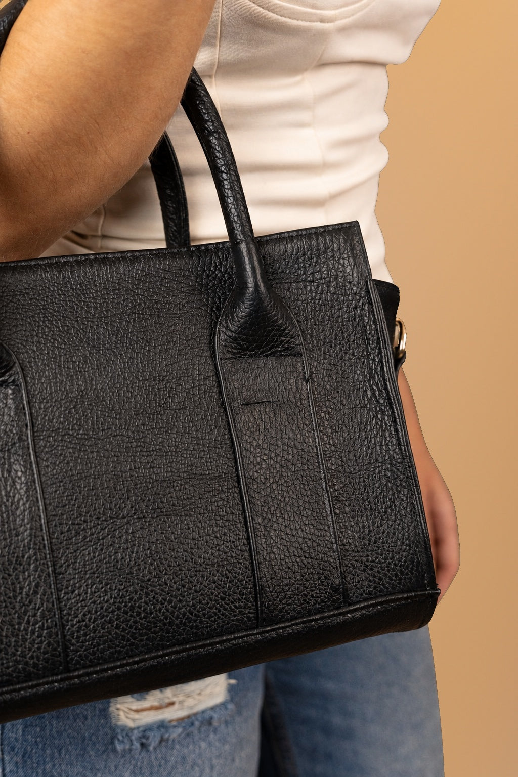 Portafolio de piel negro texturizado - 4-uso